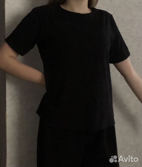 Футболка черная
