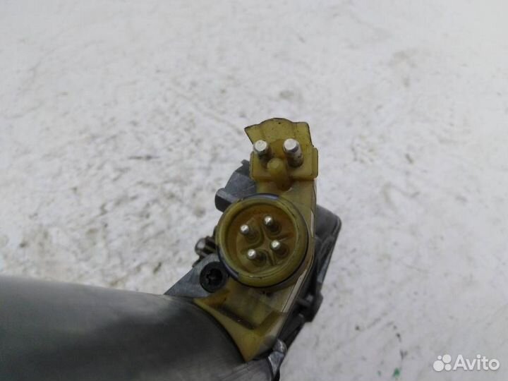 Моторчик переднего правого стеклоподъемника