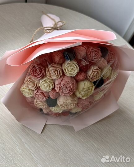 Изготовление букетов и шоколада