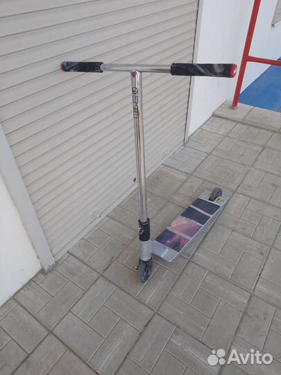 Трюковой самокат стрит