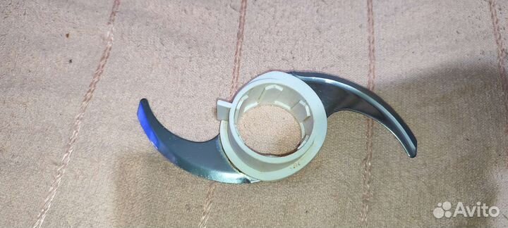 На запчасти кухонный комбайн philips