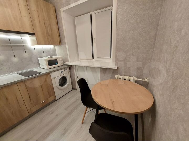 2-к. квартира, 48 м², 1/4 эт.