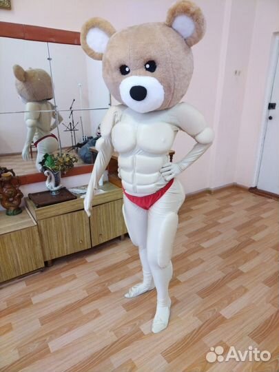 Мускулистый костюм