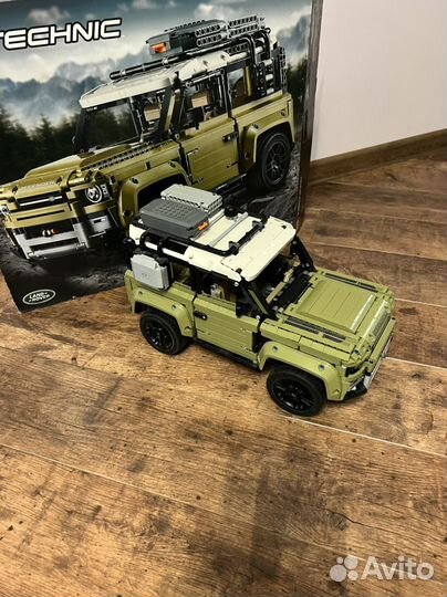 Lego technic 42110 land rover defender