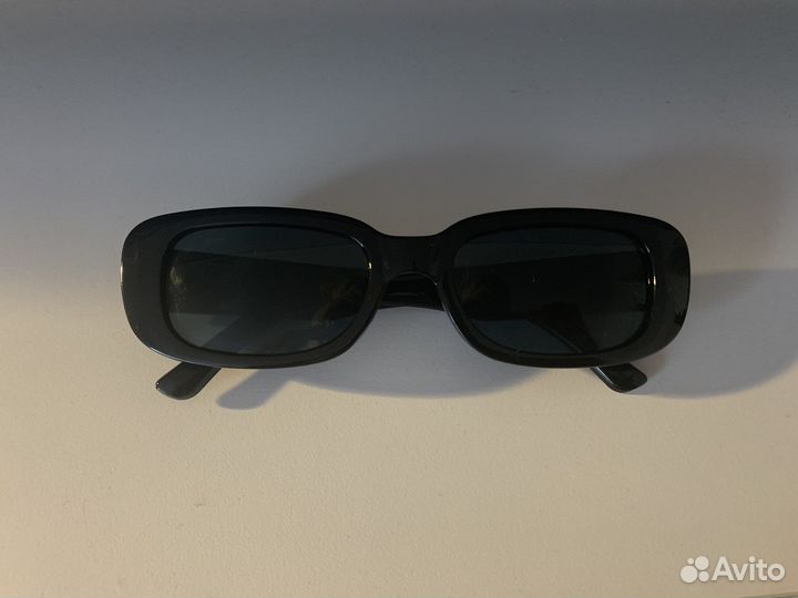 Солнцезащитные очки