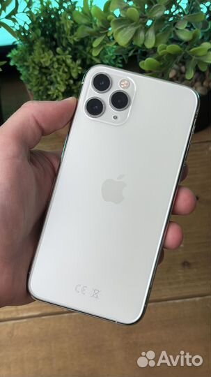 iPhone 11 Pro, 64 ГБ