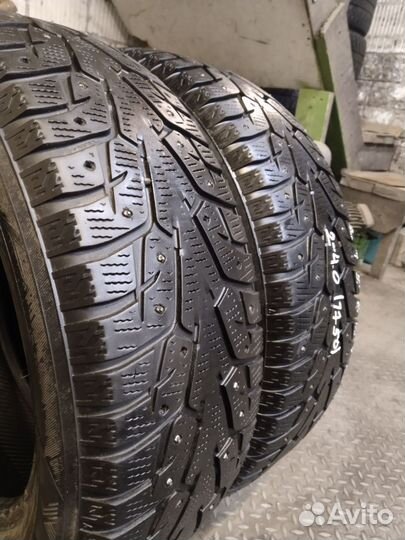 Yokohama Ice Guard Stud IG55 215/60 R16