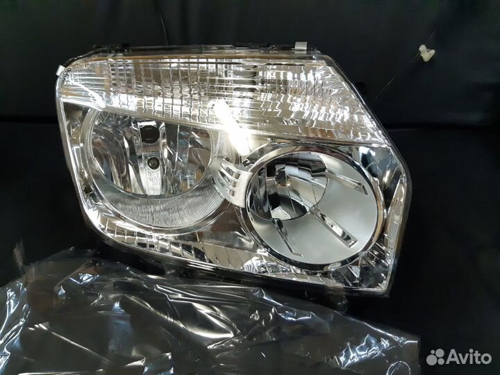 Фара правая Renault Duster дорестайлинг