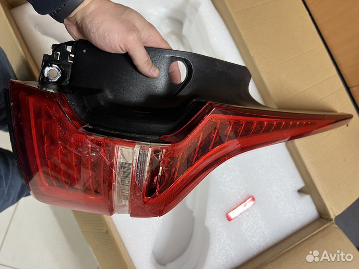 Задний правый фонарь Volvo XC60 2018