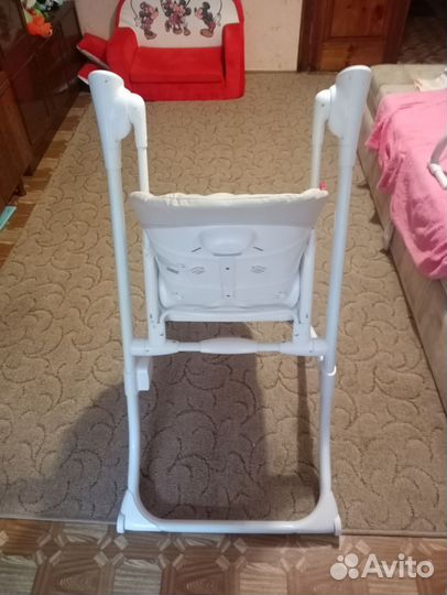 Стульчик для кормления Carrello Triumph