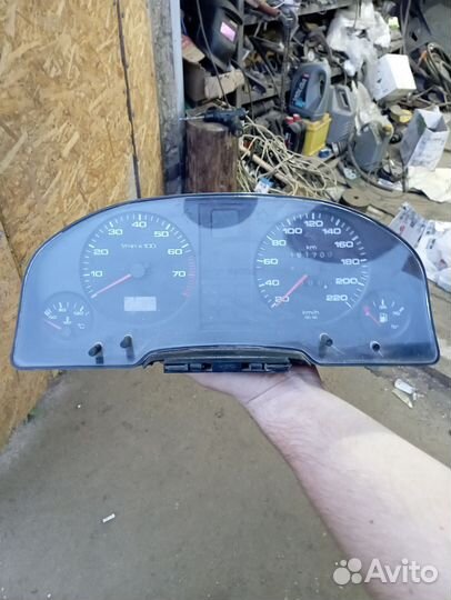Приборка audi 80