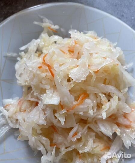 Капуста квашеная, огурцы соленые