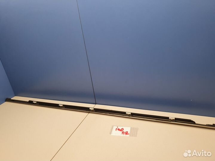 Молдинг стекла передней правой двери Hyundai i40 2