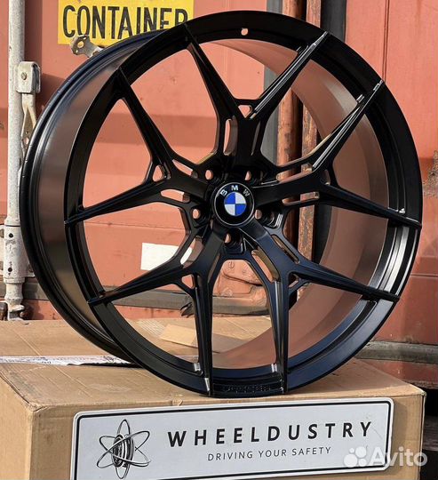 Кованые диски R22 BMW X7 G07