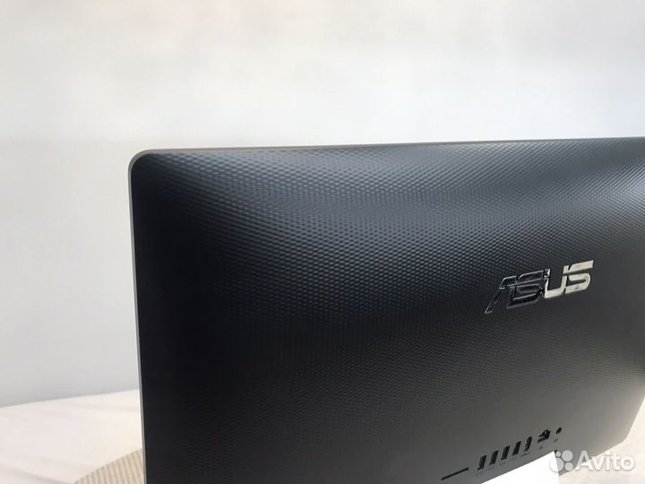 Моноблок Asus V221IC Core i7