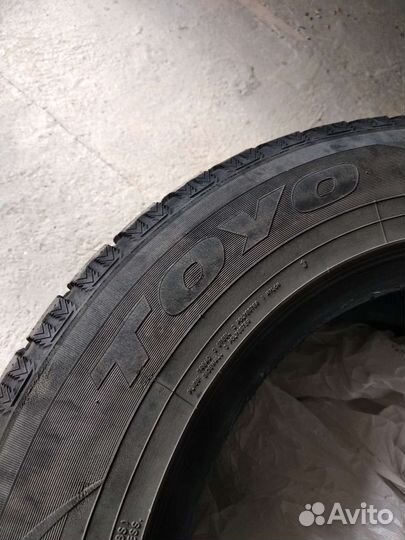 Toyo 310 225/65 R17 102S