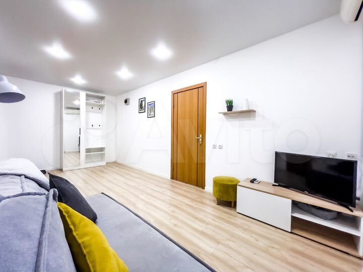 2-к. квартира, 50 м², 1/4 эт.