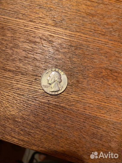 Монета 1982 года qarter dollar Liberty