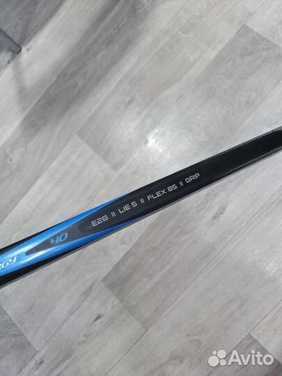 Клюшка хоккейная easton(новая)