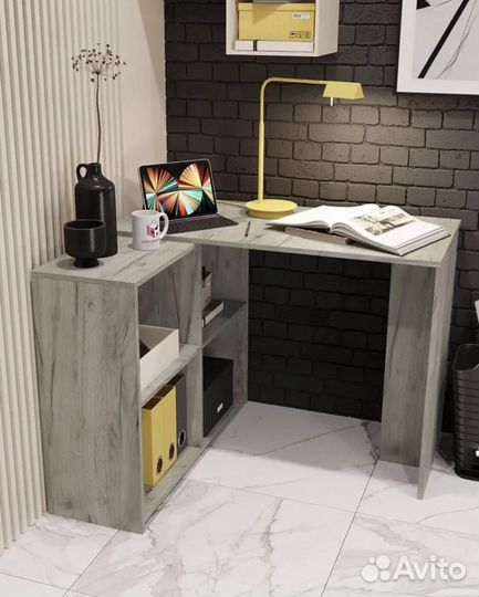 Стол письменный