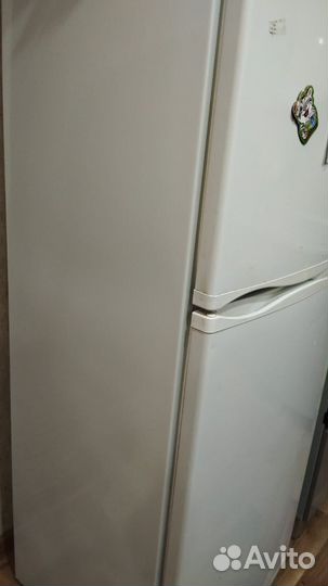 Холодильник атлант двухкамерный