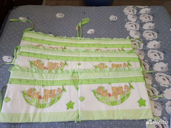 Бортики в детскую кроватку с балдахином