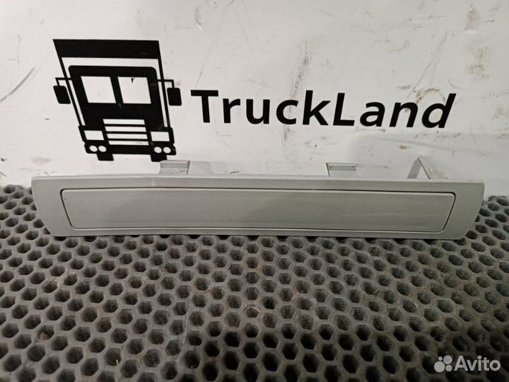 Заглушка обивки задней стенки Man Tgx