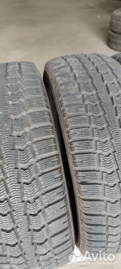 Pirelli Winter Ice Control 215/65 R16