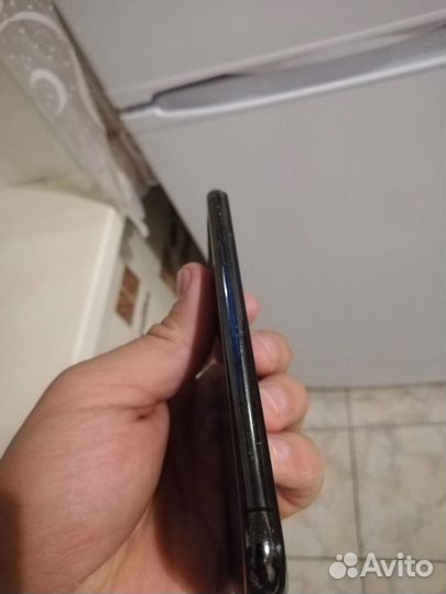 iPhone X, 64 ГБ