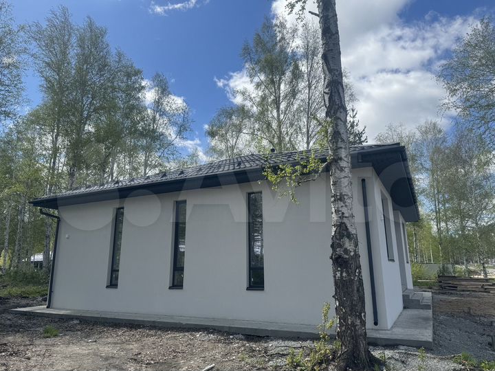 Дом 121 м² на участке 9,9 сот.