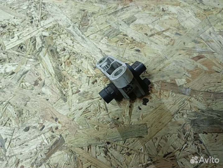 Датчик коленвала Volvo Xc70 D 5244 T17 2012
