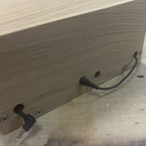 Музыкальная колонка Sony из дерева