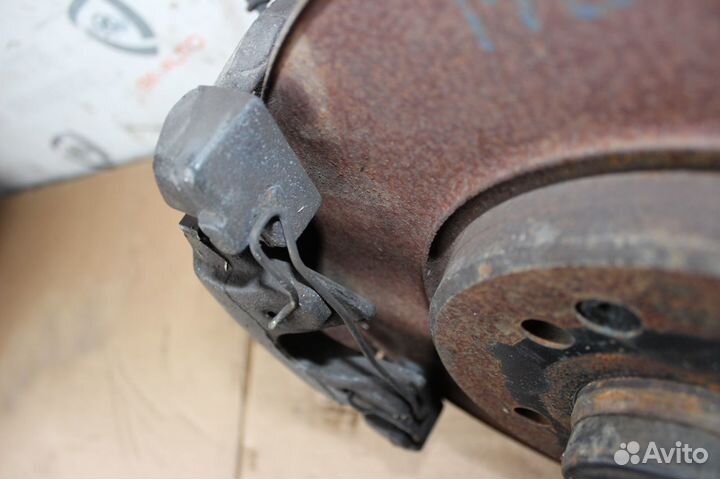 Ступица передняя левая Mercedes E320 W210