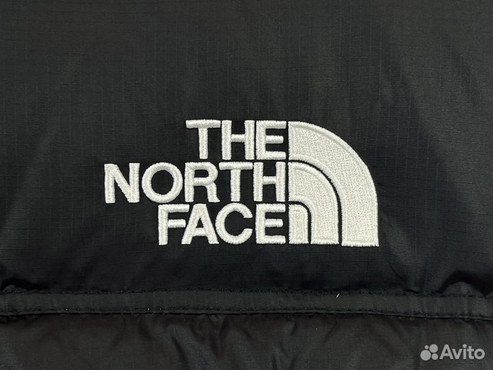 The North Face 1996 Retro Nuptse (W)