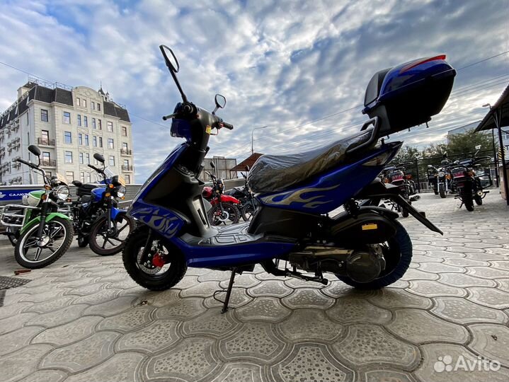 Скутер slash в наличии