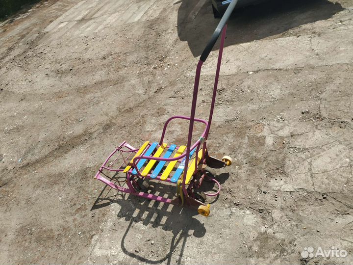 Детские санки на колесах