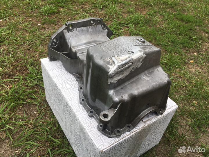 Продам масленный поддон Рено оригинальный. Сандер