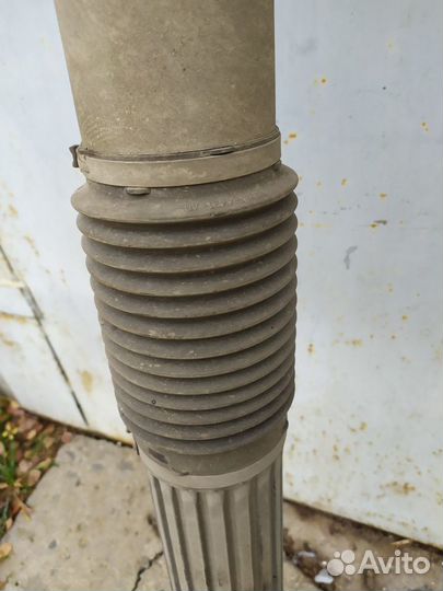 Карданный вал Jeep Grand Cherokee WK1/ 52853004AD