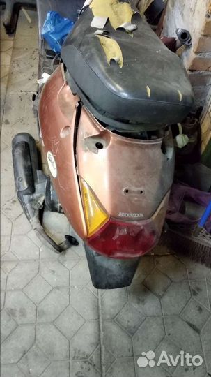 Honda lead 100