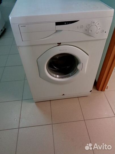 Стиральная машина Ariston
