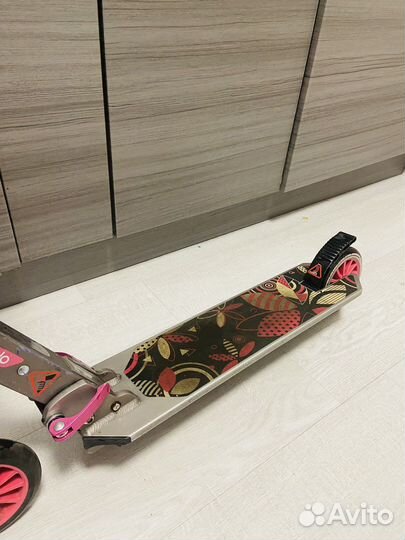 Самокат детский для девочки складной