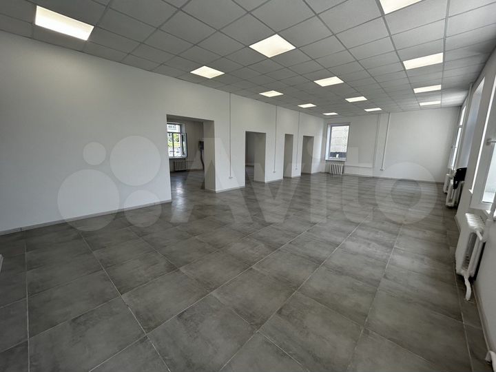 Торговая площадь, 90 м²