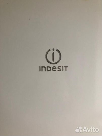 Холодильник Indesit