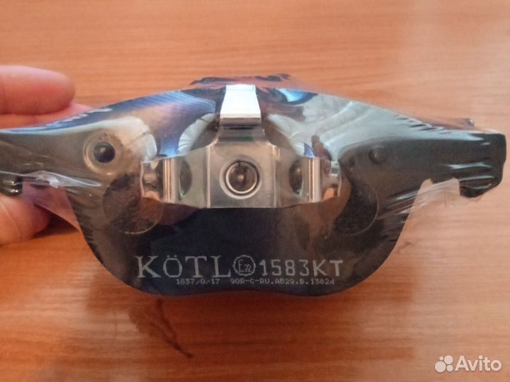 Тормозные колодки передние KÖTL для Ford Focus