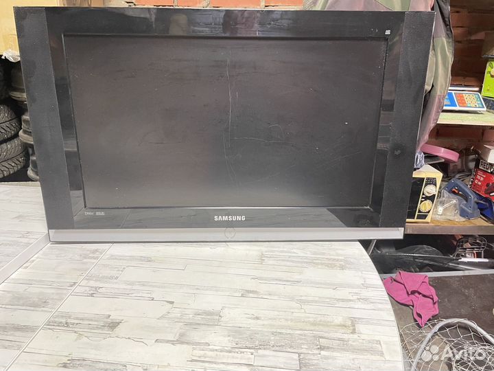 Телевизор ЖК