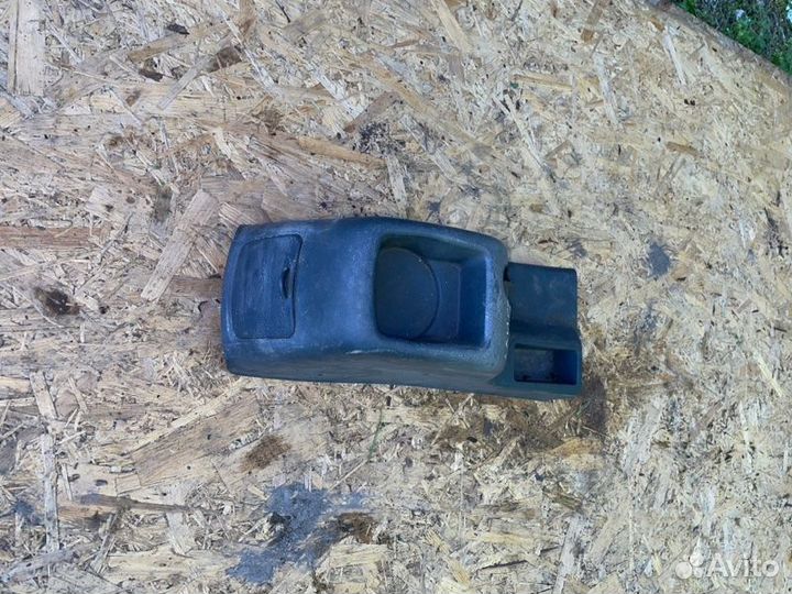 Консоль задняя часть под ручник Chevrolet Lanos