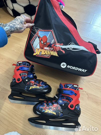 Коньки человек паук