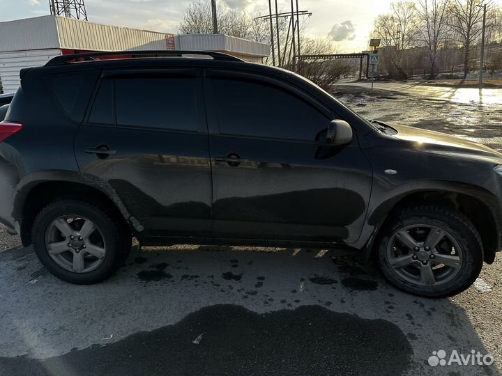 Toyota RAV4 2.0 AT, 2008, 310 000 км