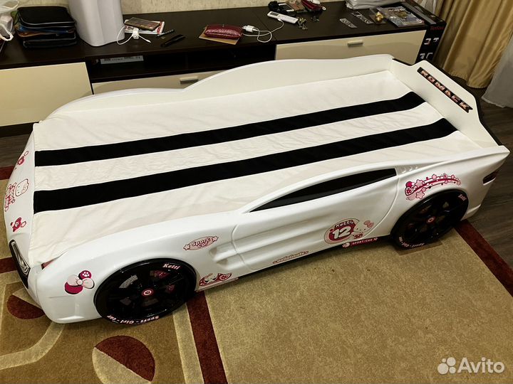 Детская кровать автомобиль
