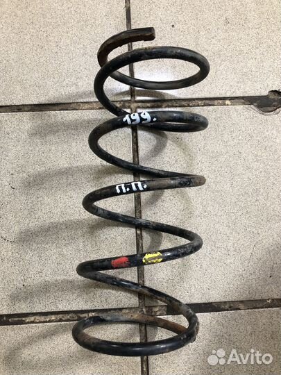 Пружина передняя задняя Mitsubishi Mirage V